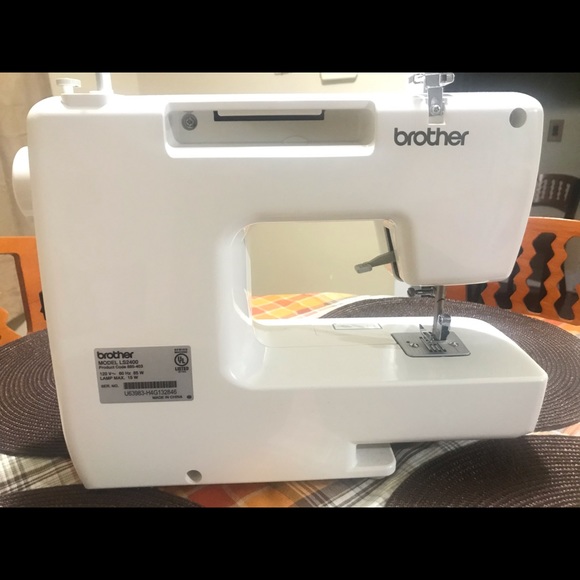 Brother Sewing Machine. - Picture 5 of 8